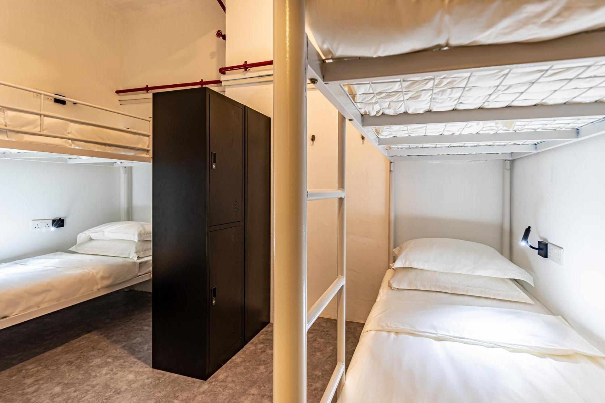 Private 4 Bed with Shared Bathroom,1571564909:JPEG